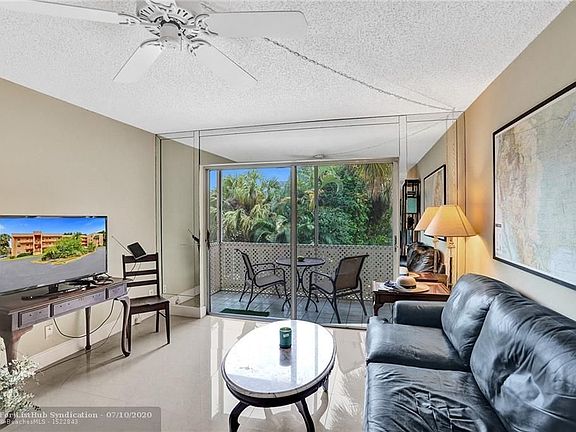4th image of 8390 Lagos De Campo Blvd APT 210