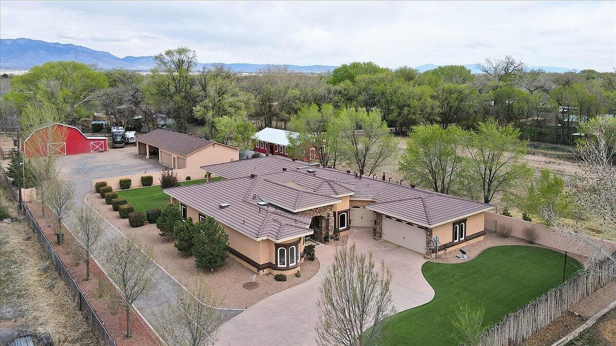 900 Devon Ln NW, Los Ranchos De Albuquerque, NM 87107 MLS 1032699