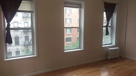 Rented by Green Line Realty