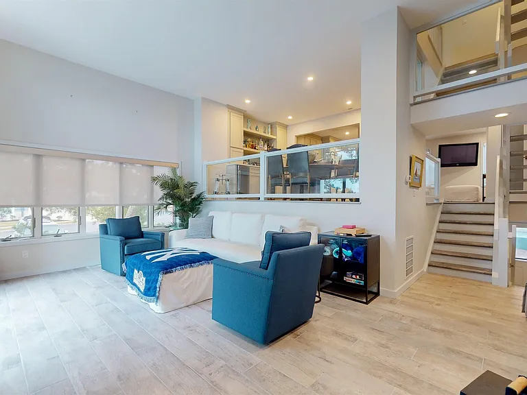 701 Bayshore Ave #701 — Photo 6