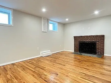 15 Moody St — Photo 11