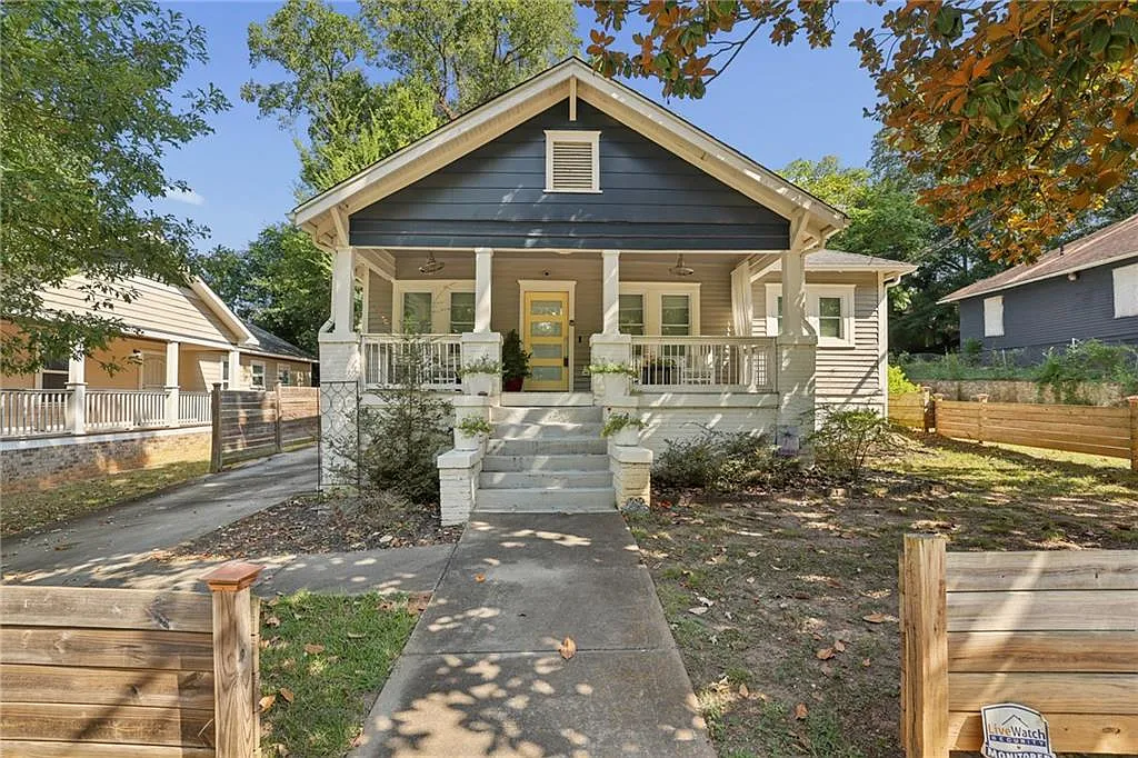 3 bed, 2.0 bath, 1875 sqft, $2,500 — Photo 1