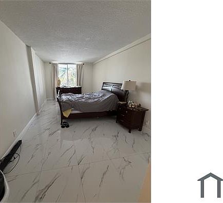 5th image of 2903 NE 163rd St APT 303