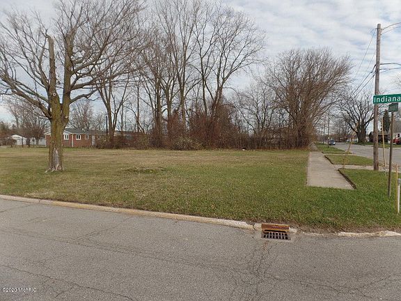 2nd image of 1001 Indiana Ave