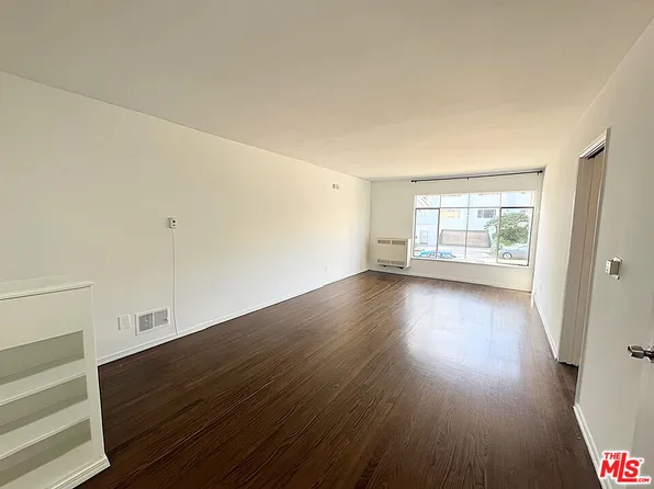470 S Mariposa Ave, Los Angeles, CA 90020