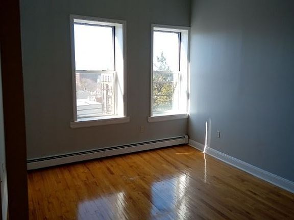 5th image of 149 Grant Ave APT 4D