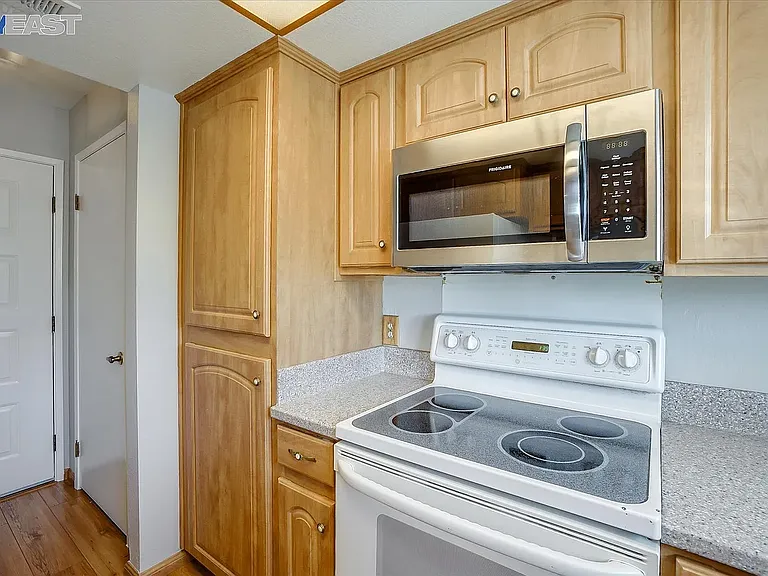 2055 Sierra Rd #111 — Photo 9