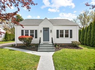 174 Maple St, Branford, CT 06405