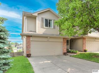 10827 Ellison Ave, Omaha, NE 68164