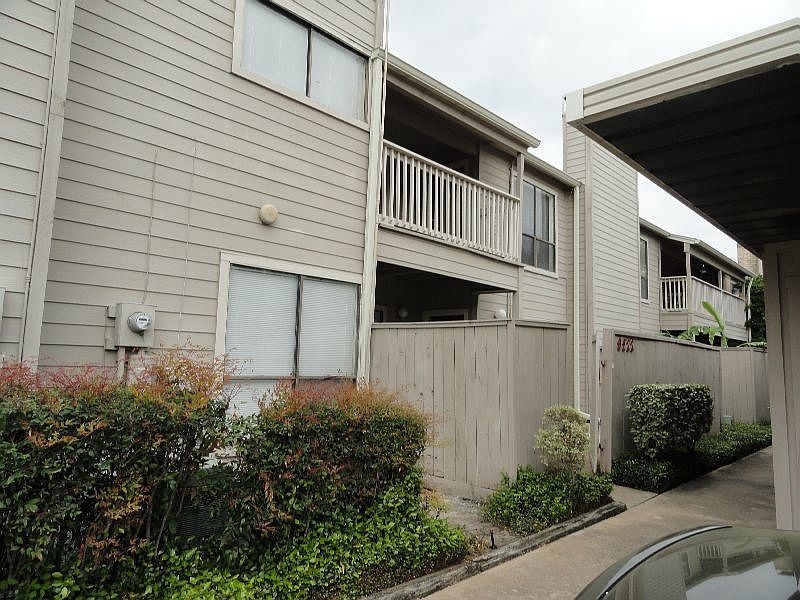 1st image of 9522 Pagewood Ln #9522