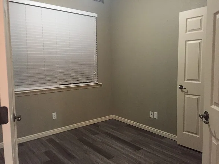 1616 W 50 N #1 — Photo 10