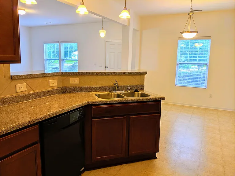 2420 Autumn Mist Dr — Photo 6