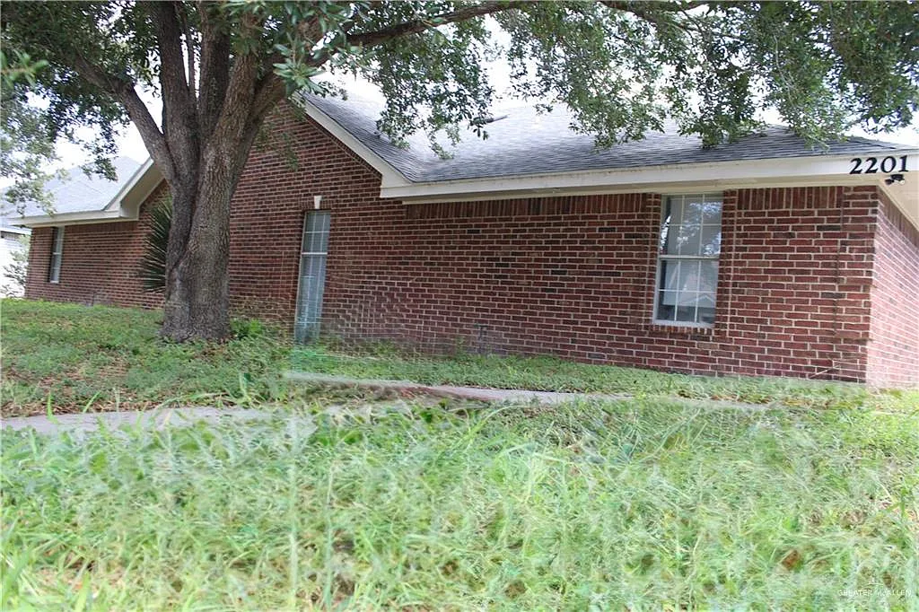 2 bed, 2.0 bath, 875 sqft, $900 — Photo 1