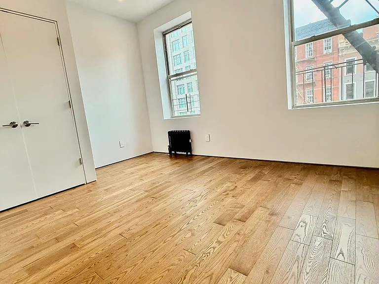 1587 2nd Ave #3F — Photo 7