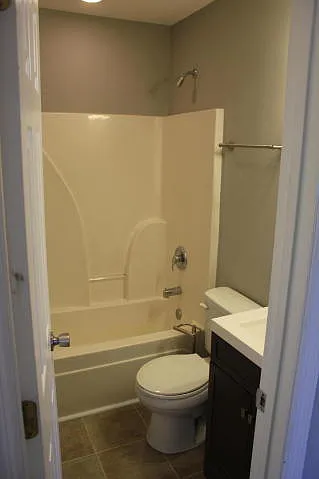 134 Ashdown Dr — Photo 10