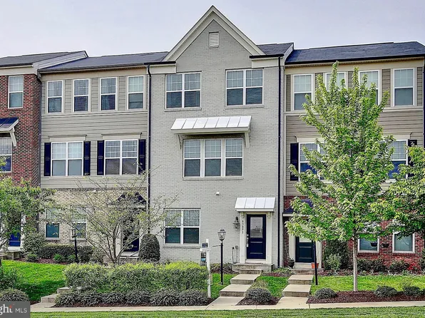 43893 Eastgate View Dr, Chantilly, VA 20152