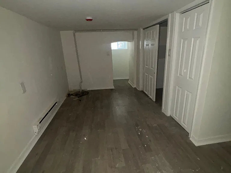 6403 Glenmore Ave — Photo 4