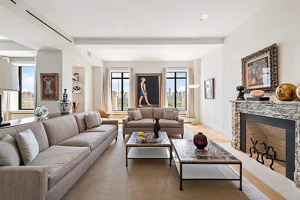 Sold by SERHANT. | media 3