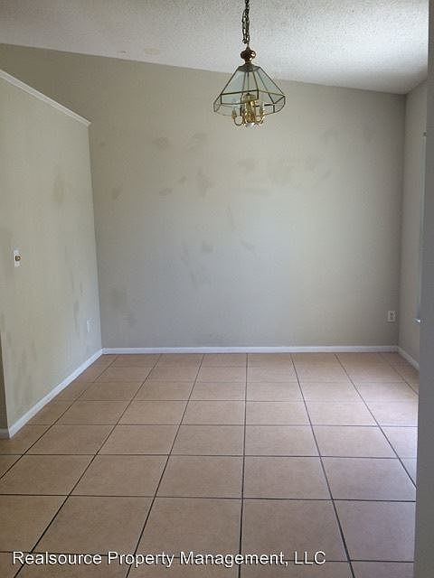 1st image of 2941 Pembridge St