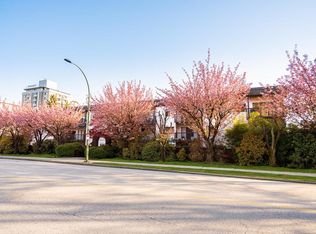 211 3rd St W #208, North Vancouver, BC