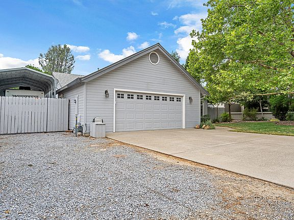 3rd image of 3355 Landmark Ct