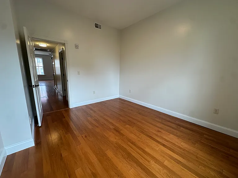 104 N Aurora St #2N — Photo 32