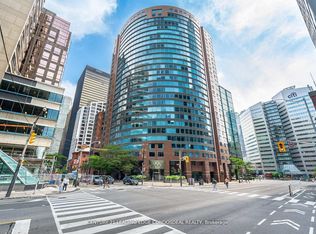33 University Ave #2106, Toronto, ON M5J2S7