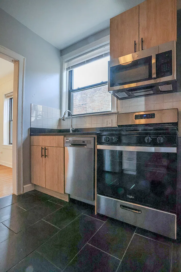 1 bed, $1,695 — Photo 4