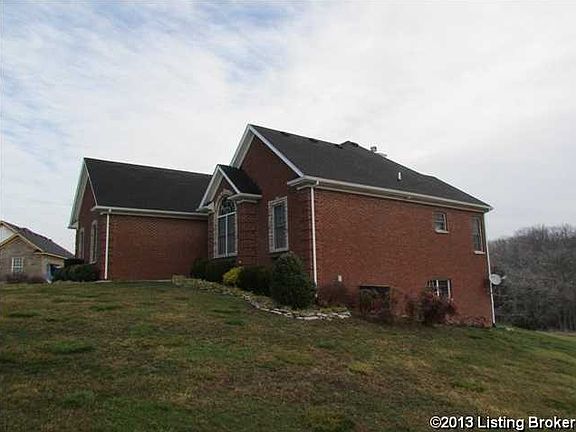 3rd image of 510 Oak Tree Way