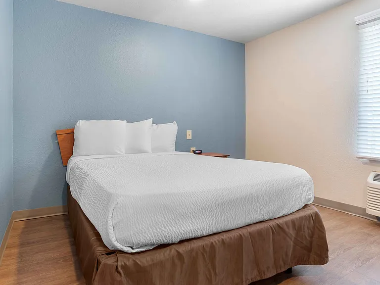 Studio Suite - 1 Full Bed