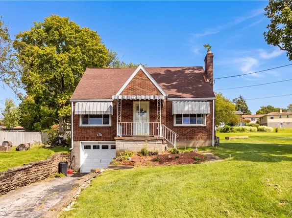 223 Crescent Dr, Greensburg, PA 15601
