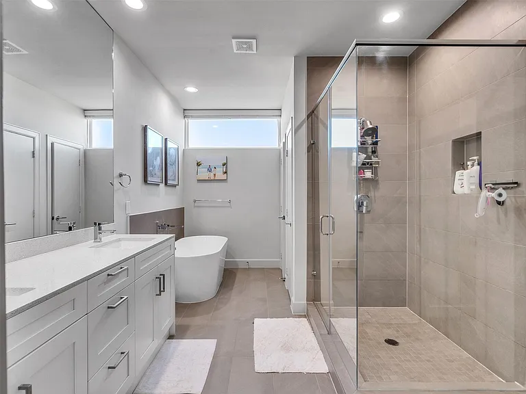 5702 Rucio Ln — Photo 16