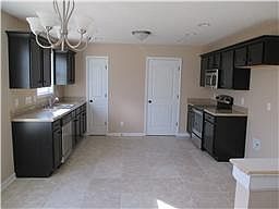 5th image of 138 Whitehall Dr