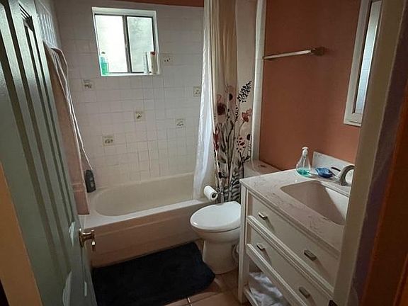 2nd image of 61 Culton Ln