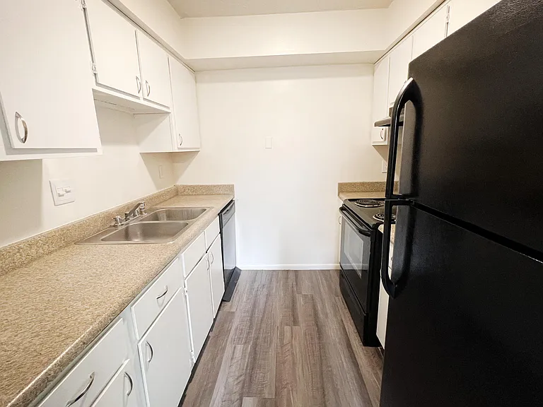Hunter's Creek Apartments — Photo 57