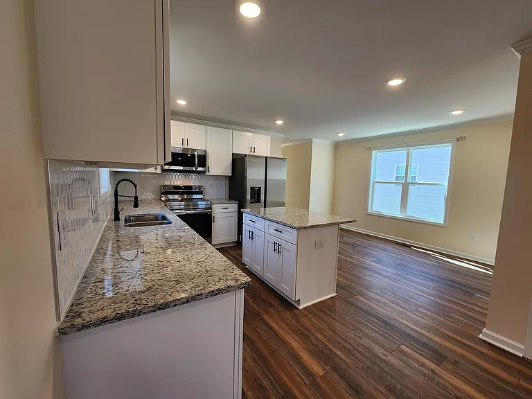 2206 Joplin Ave — Photo 9