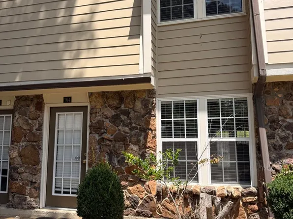 704 Park Ln, Oxford, MS 38655
