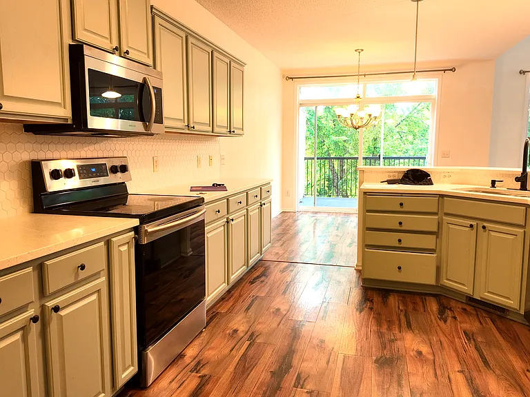 3928 Raspberry Ridge Rd NW — Photo 8