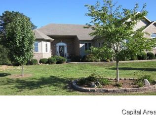 3403 Shady Point Ln, Waverly, IL 62692