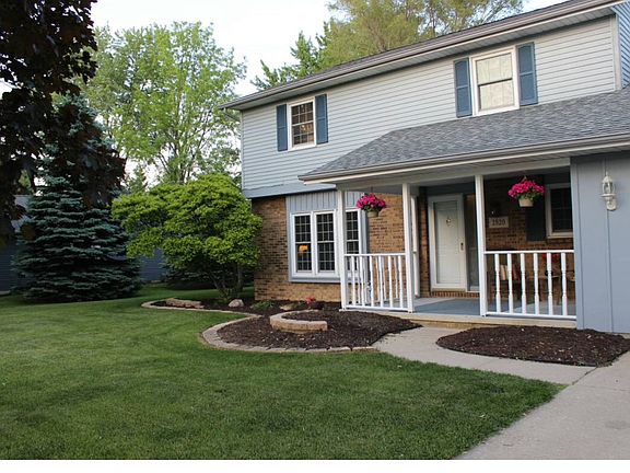 4th image of 2820 Wren Ave