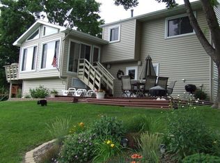 7225 Candlewood Dr N, Brooklyn Park, MN 55445