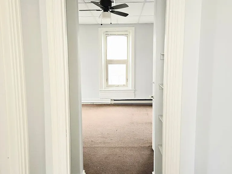962 Hamilton St — Photo 2