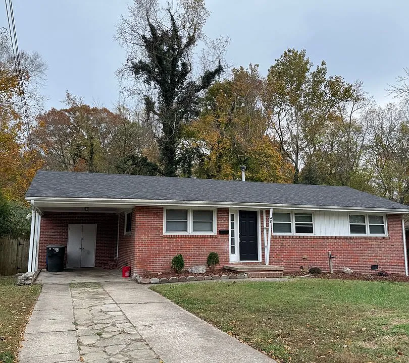 48 Edgemoor Dr