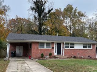 48 Edgemoor Dr, Newport News, VA 23603