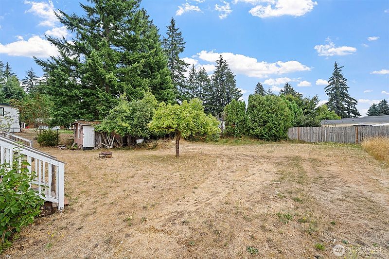 3rd image of 12812 Ridge Circle E