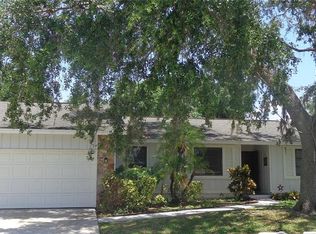 2475 Wood Oak Dr, Sarasota, FL 34232