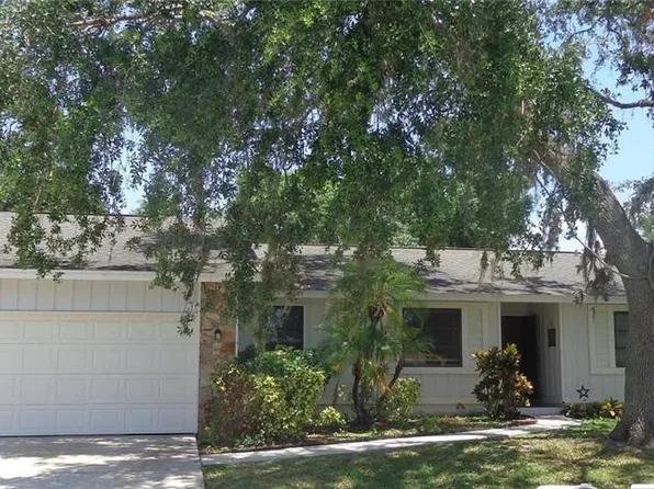 2475 Wood Oak Dr, Sarasota, FL 34232