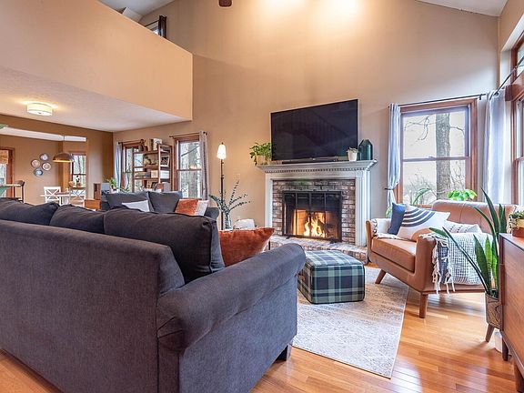 4th image of 4645 N Chatham Dr