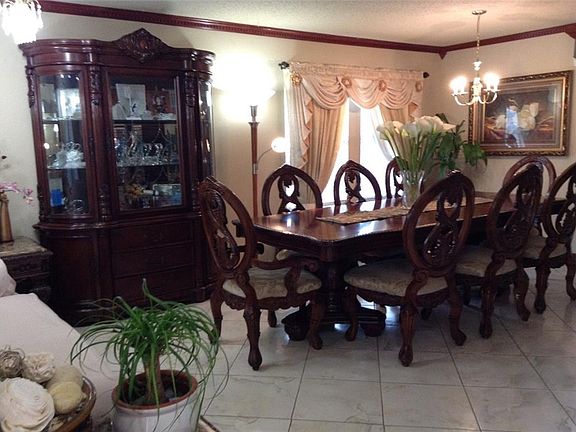 3rd image of 2740 Sierra Springs Dr