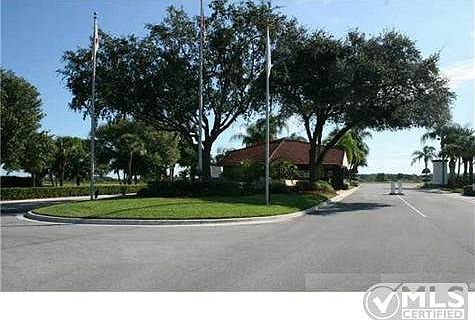 5th image of 2713 Bent Pine Dr